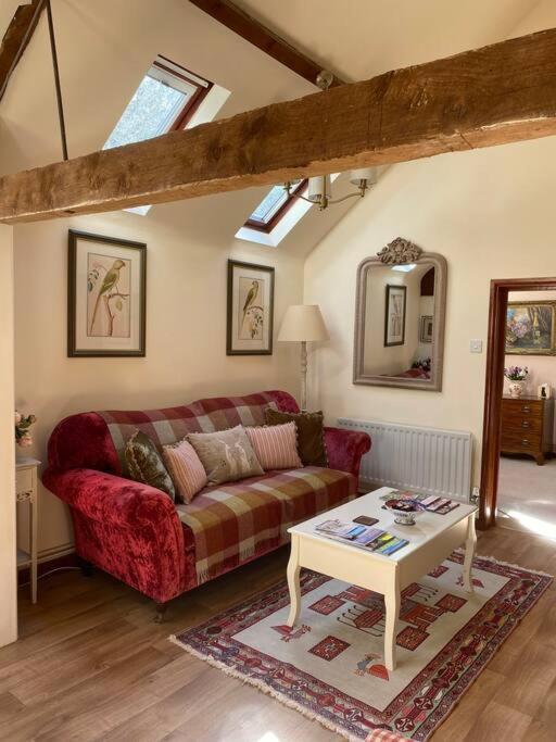 The Grooms Loft Self Contained Apartment Milton Abbas ภายนอก รูปภาพ